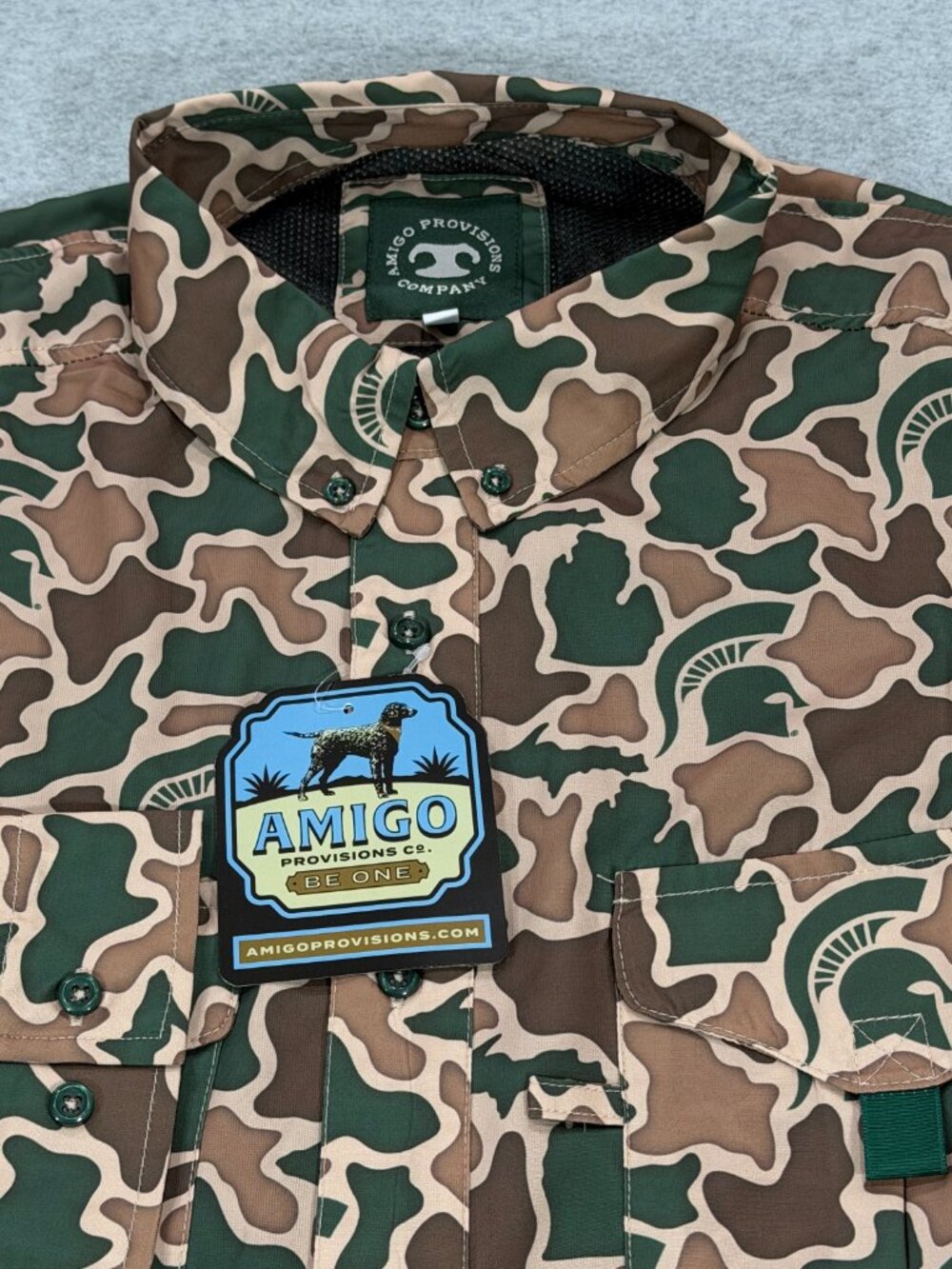 Amigo Provisions Co Michigan State Spartans Camo Vented LS Fishing Shirt XL NWT